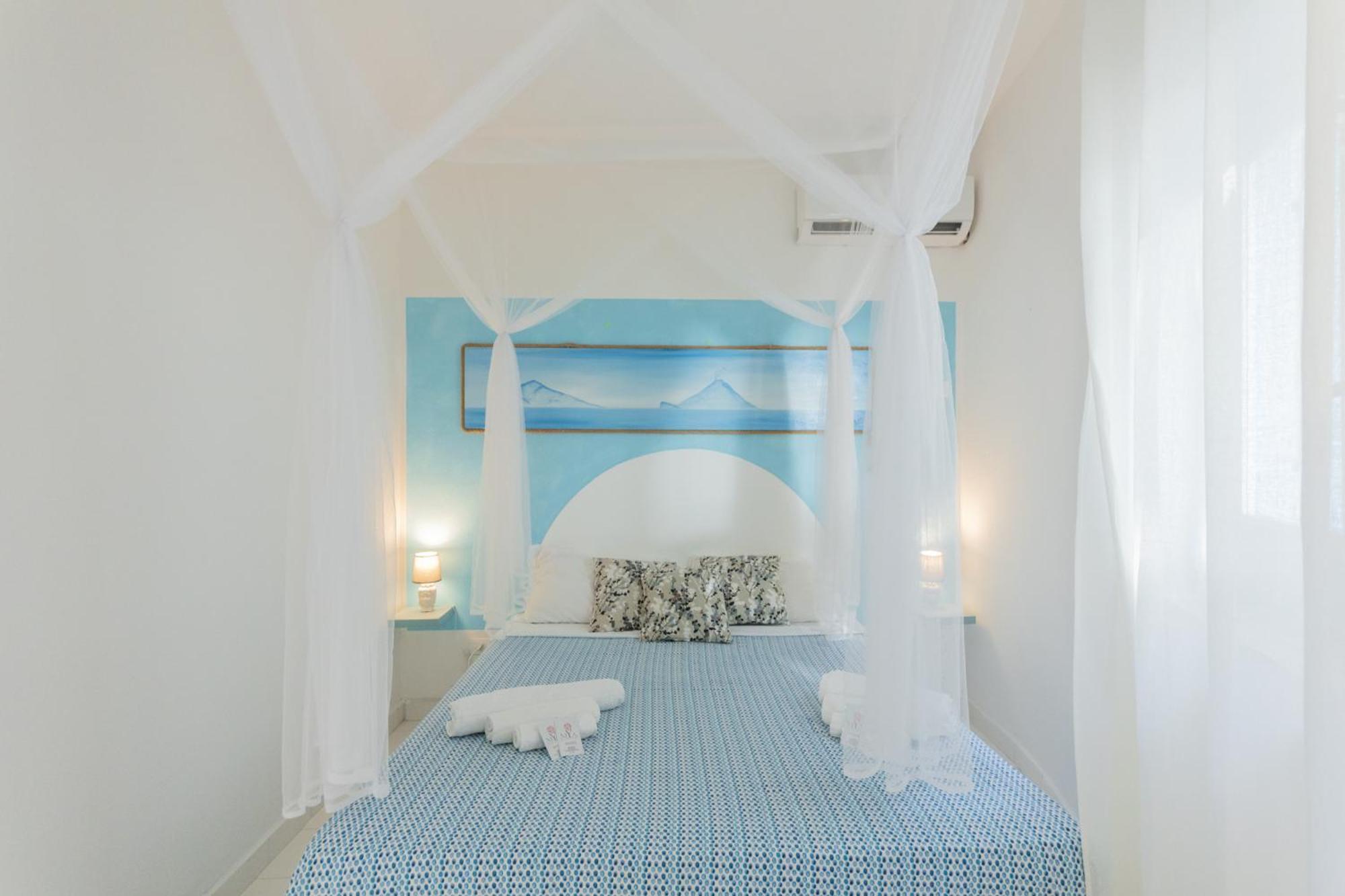 Holiday Eolie Village Vulcano  Exterior photo